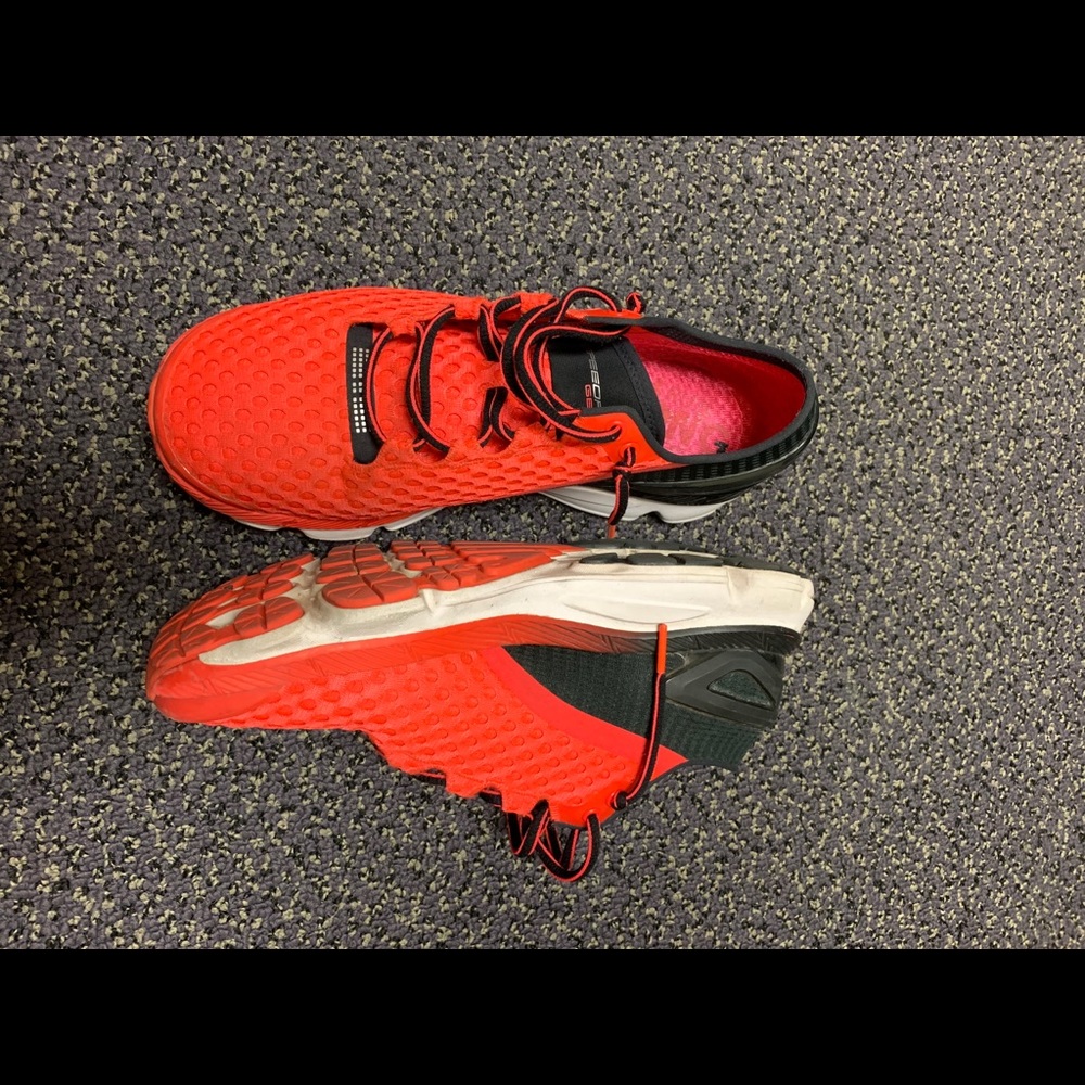 Under Armour. Gemini 2.